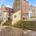 펜션 3 Bed In Saltburn-by-the-sea Oc-88118 *